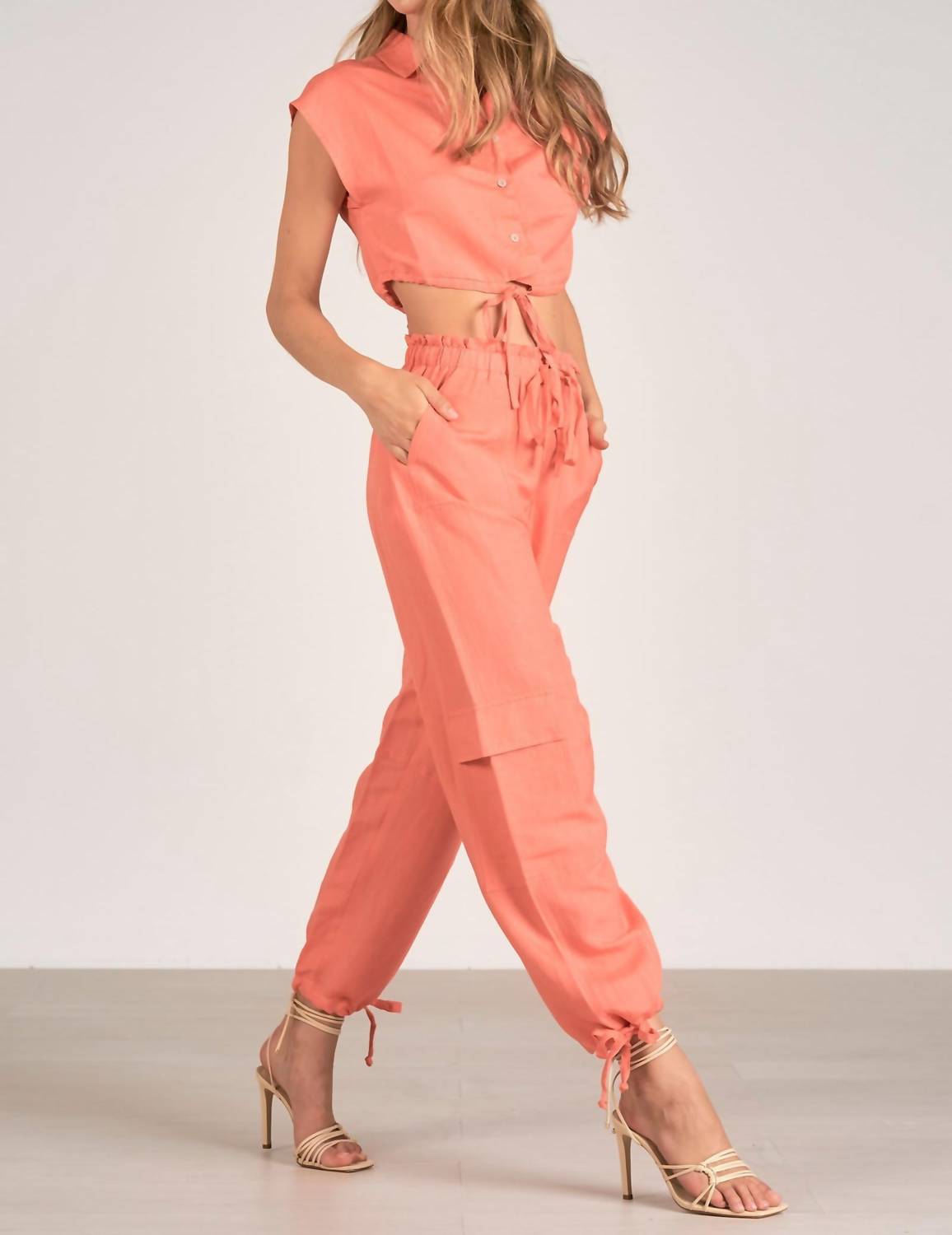 Elan - Sleeveless Button Top