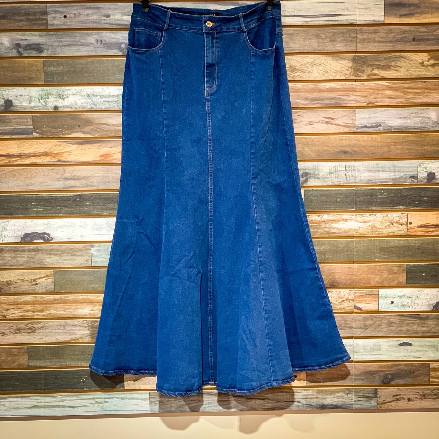 Lucky & Blessed - Women's Ruffled Hem Maxi Skirt