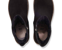 BIRKENSTOCK Women's Uppsala Zip Shearling Boot in black - women's shoe - detail view