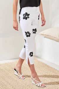 Tribal - Audrey Printed Slim Crop With Small Slit Pants