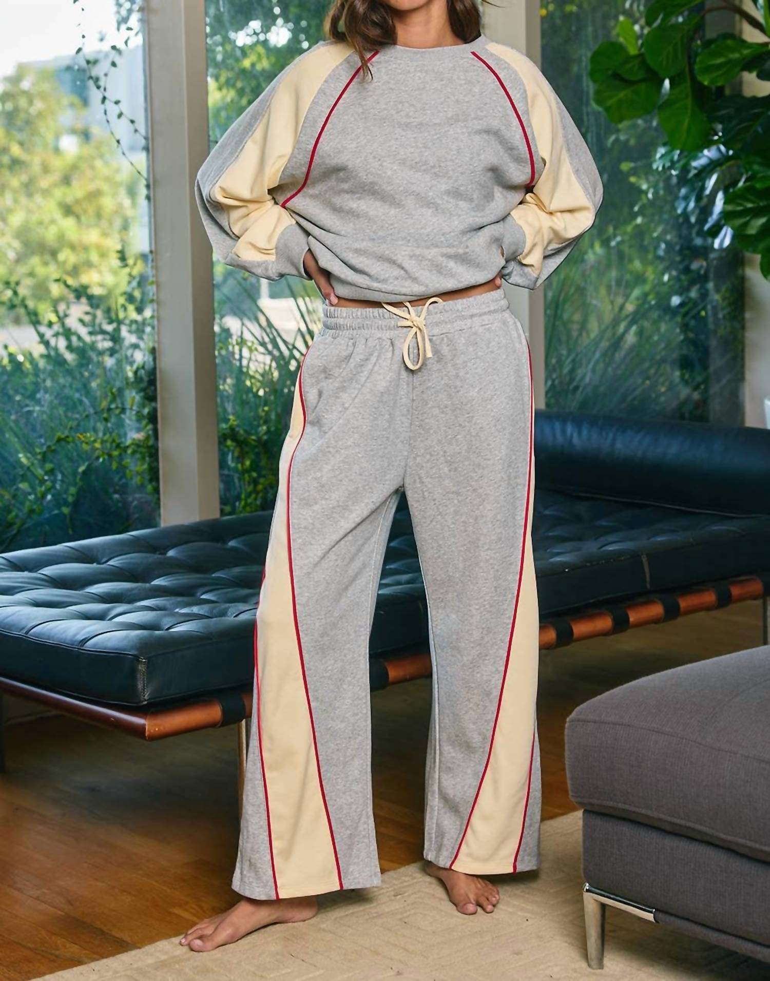 Bucketlist - Piping Details Color-block Wide-leg Sweat Pants