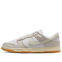 Nike - Men's Dunk Low Retro Se Sneakers