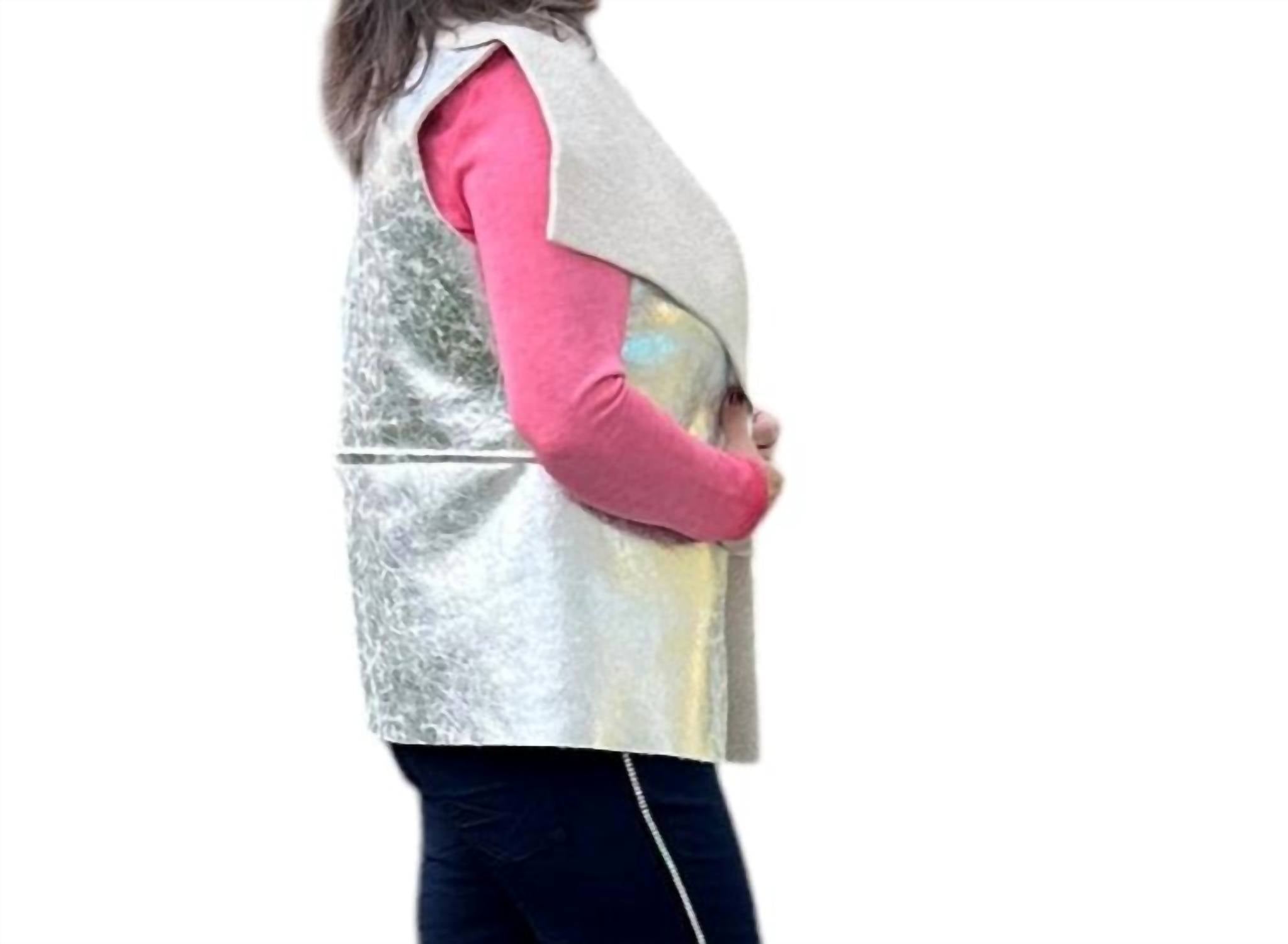 Made In Italy - Sleeveless Sherpa Jacket