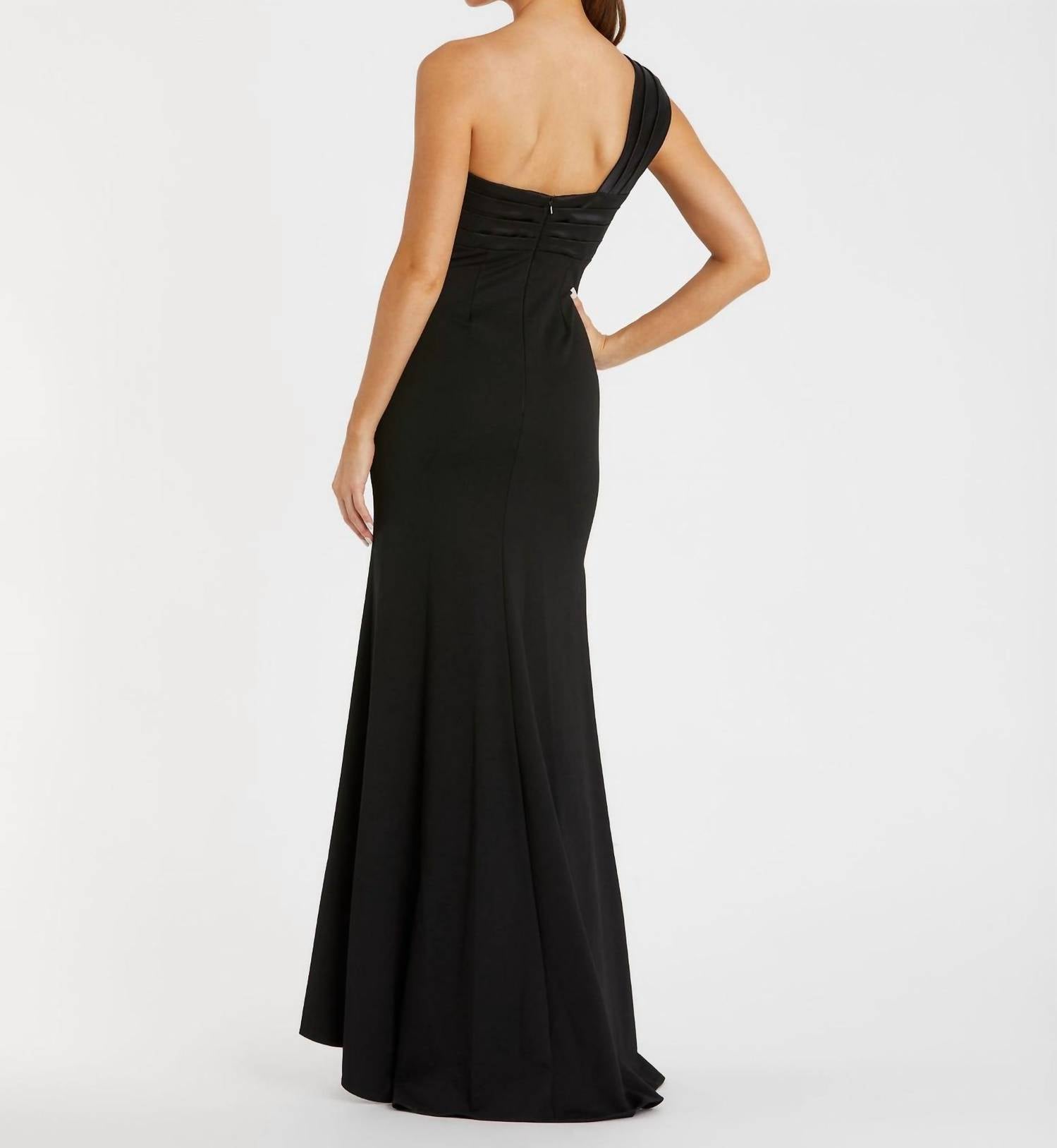 Mac Duggal - Half-bow Bodice Trumpet Satin Gown