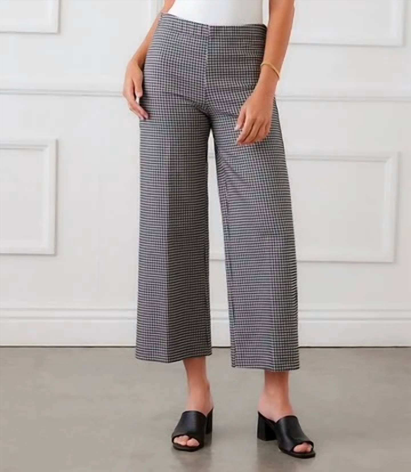 Karen Kane - Cropped Wide-leg Pants