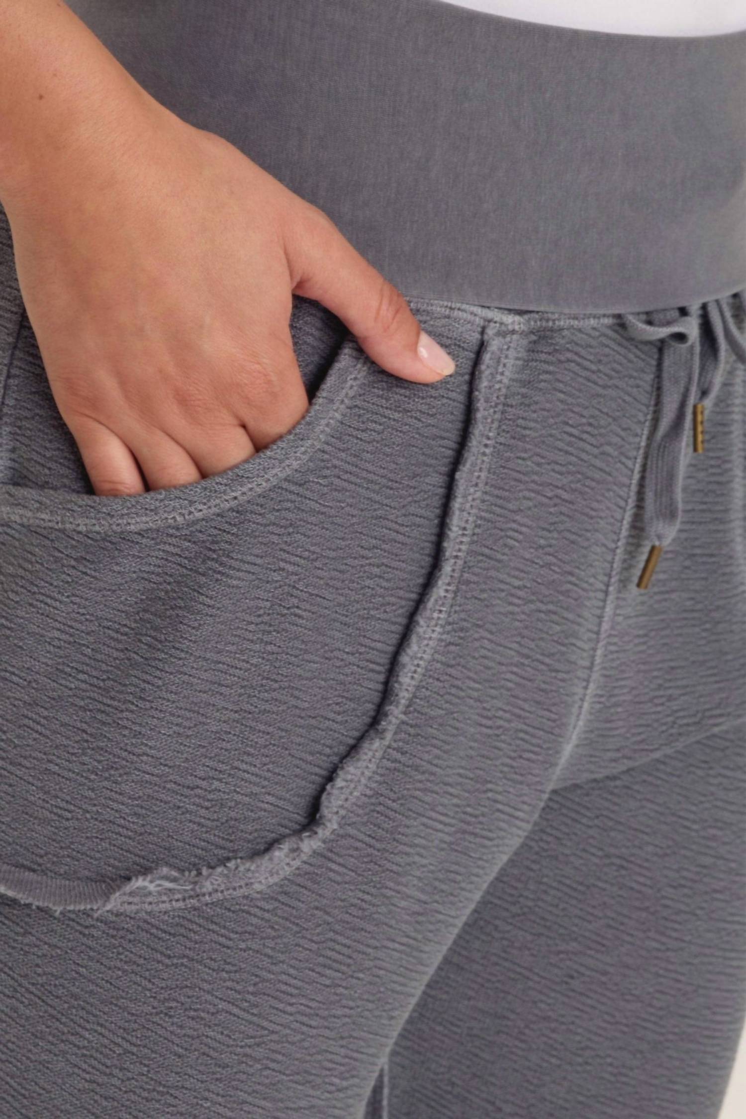 Wearables Kiefer Slim Pant in grey - women's pants - view 5