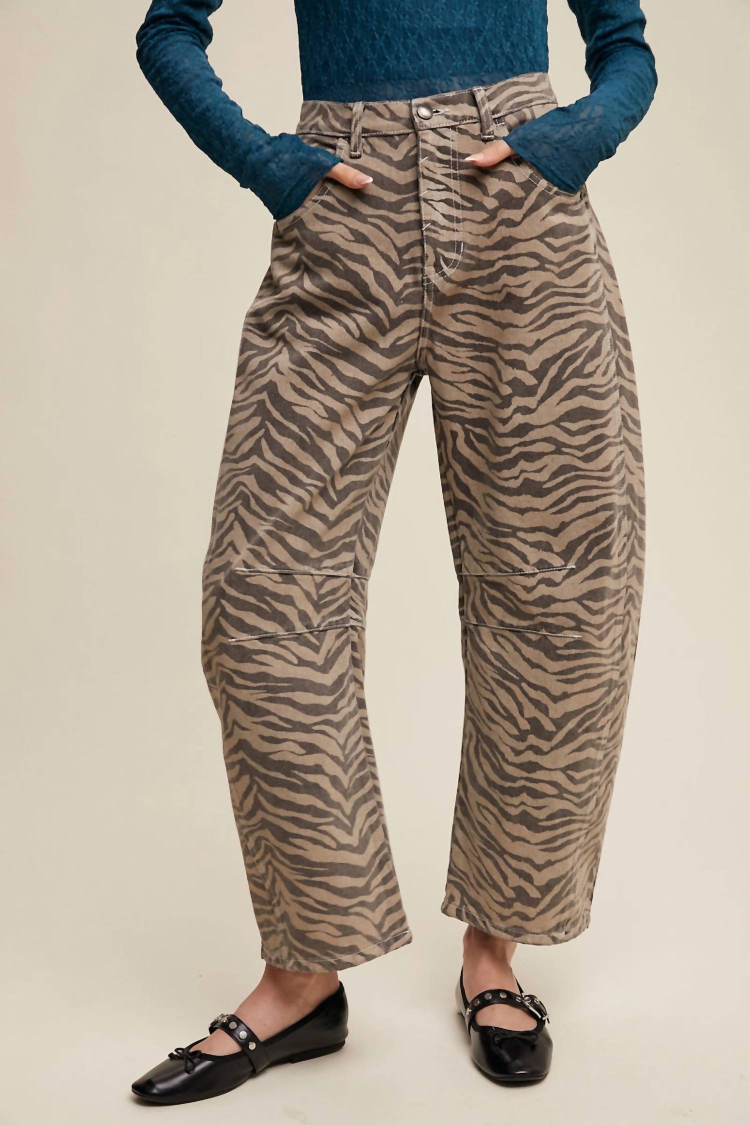 Listicle - Gypsy Fit Barrel Jeans
