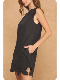 Strut & Bolt - Women's Floral Appliqué Sleeveless Shift Dress
