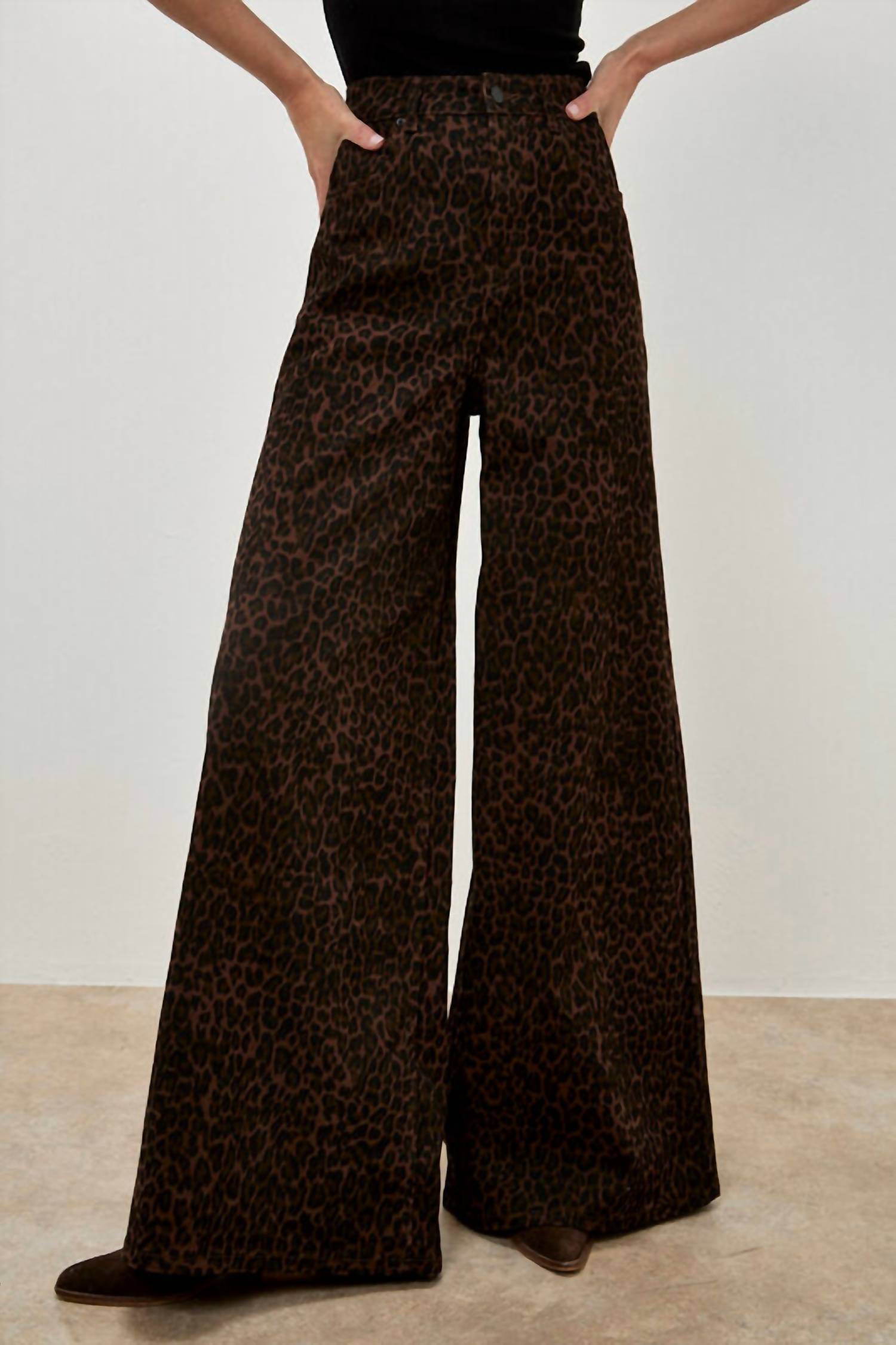 Apricot - Zoe Wide Leg Leopard Jean