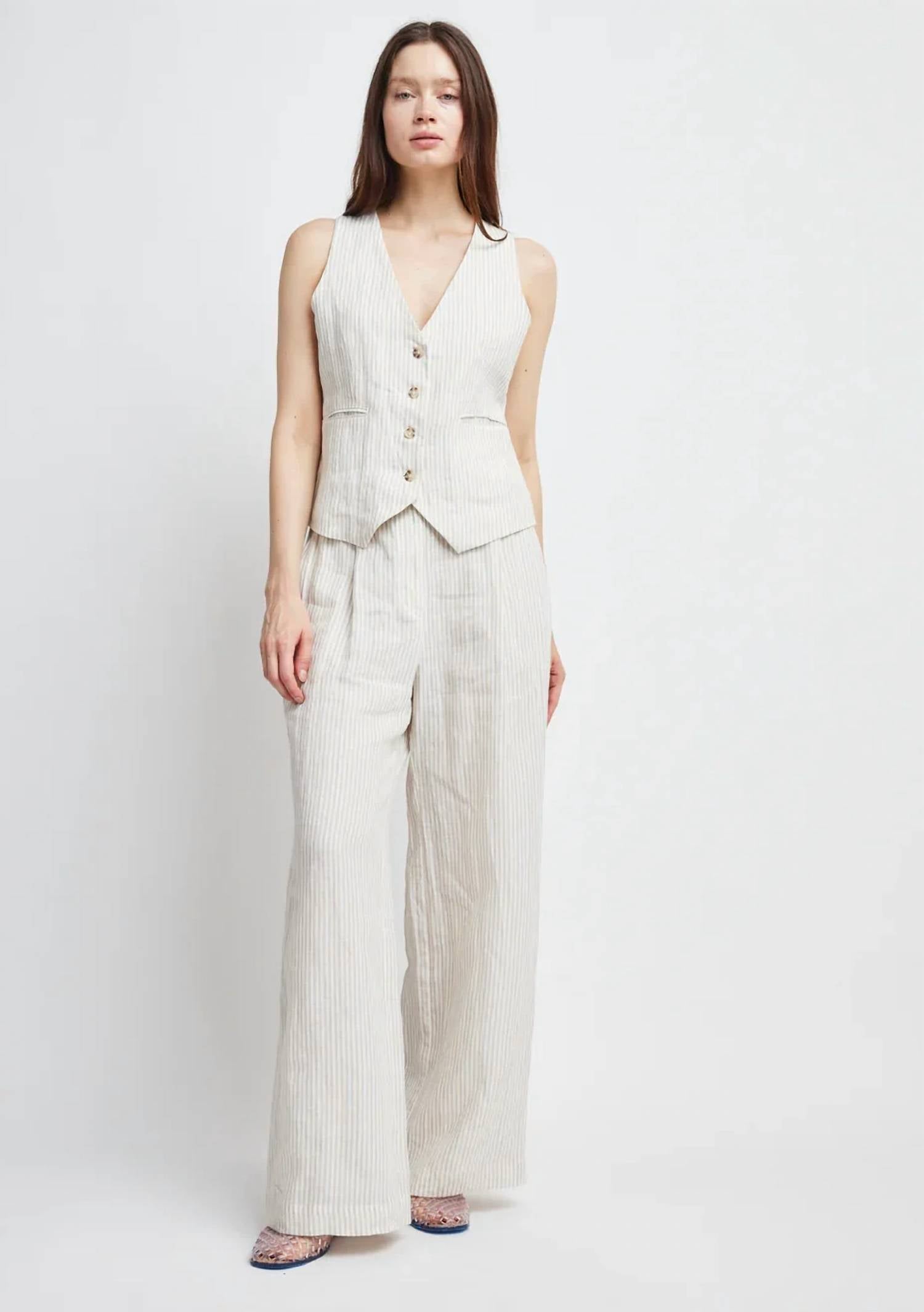 Self Contrast - Alena V Neck Vest
