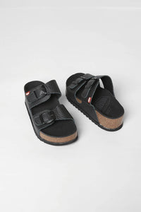 Onfoot - Women's Naoshima Buckled Strap Sandals