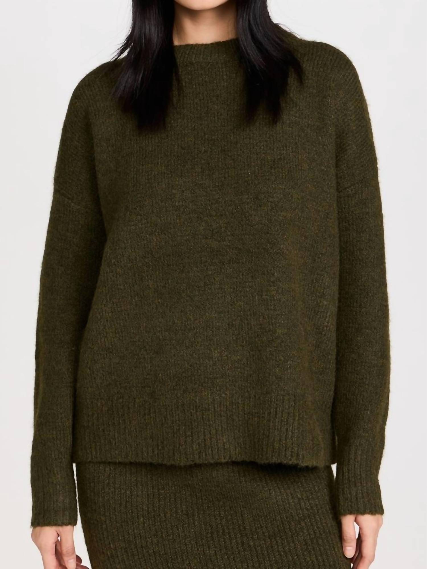 Line And Dot - Hart Sweater