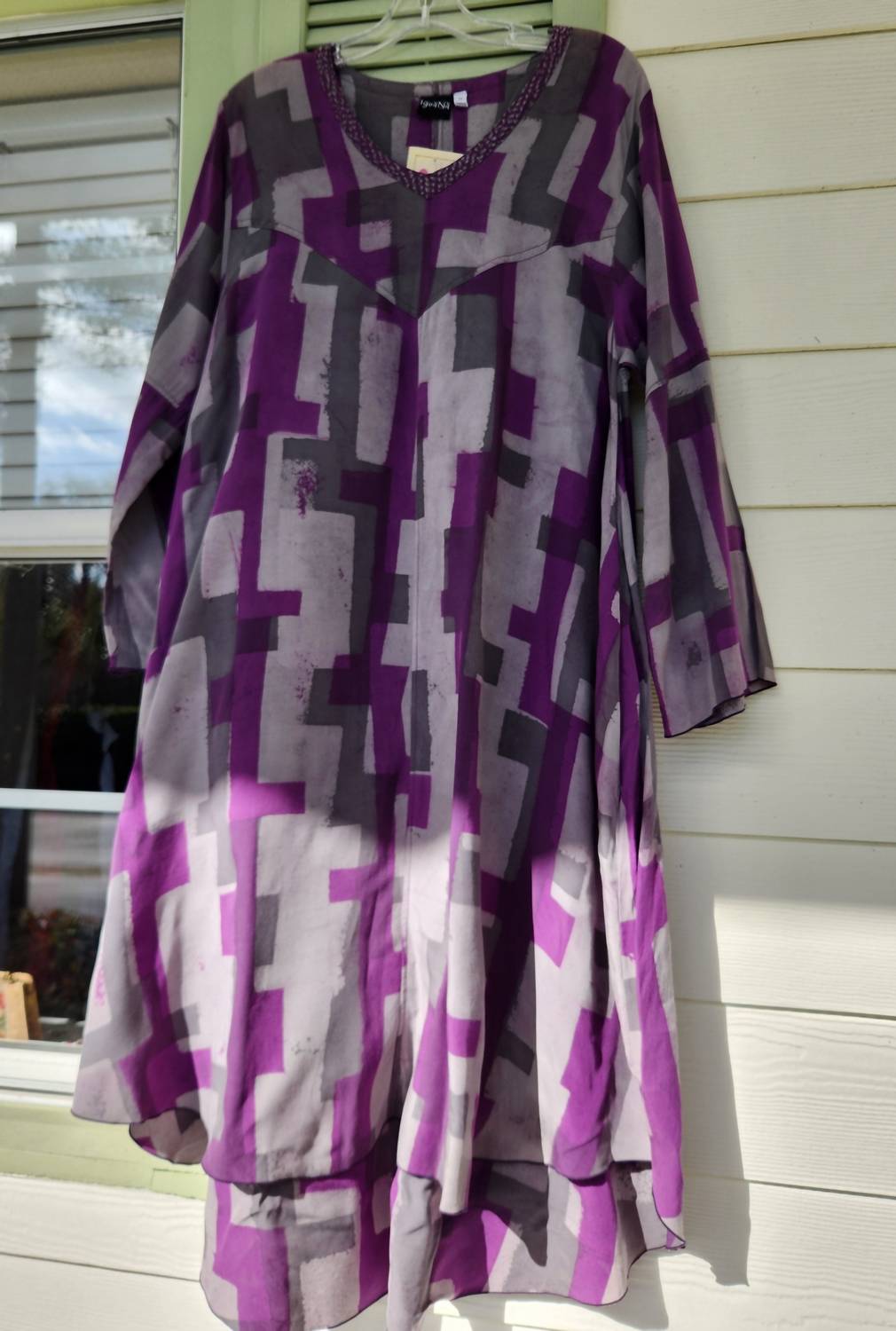 Iguana - Women's Hourglass 3/4 Tee
