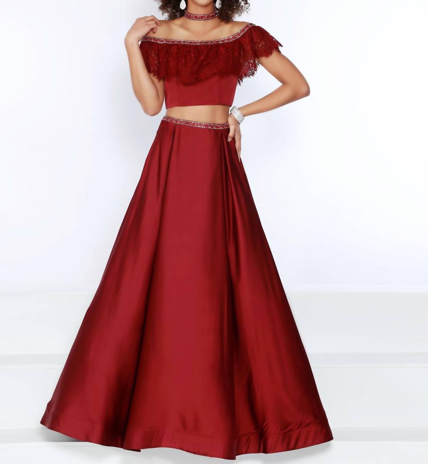 2Cute - Off The Shoulder Prom Dress - clothing - dresses - maxi