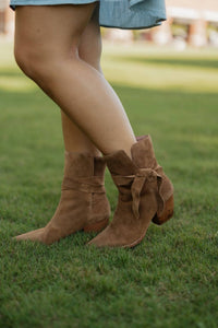 Matisse - Women's Colton Bow Ankle Boots
