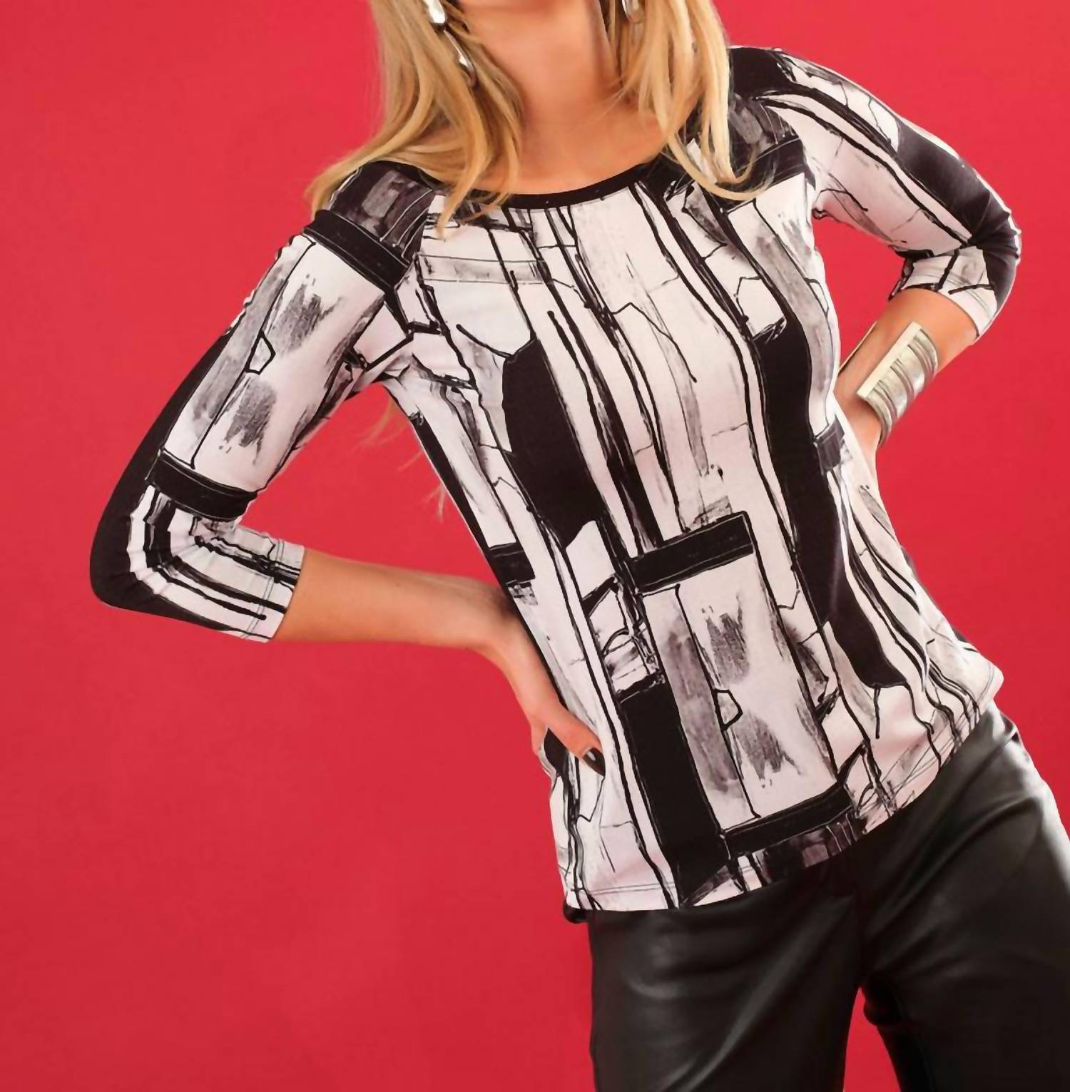 DOLCEZZA Boat Neck Pullover Top in art 04 baisti black white - women's blouse