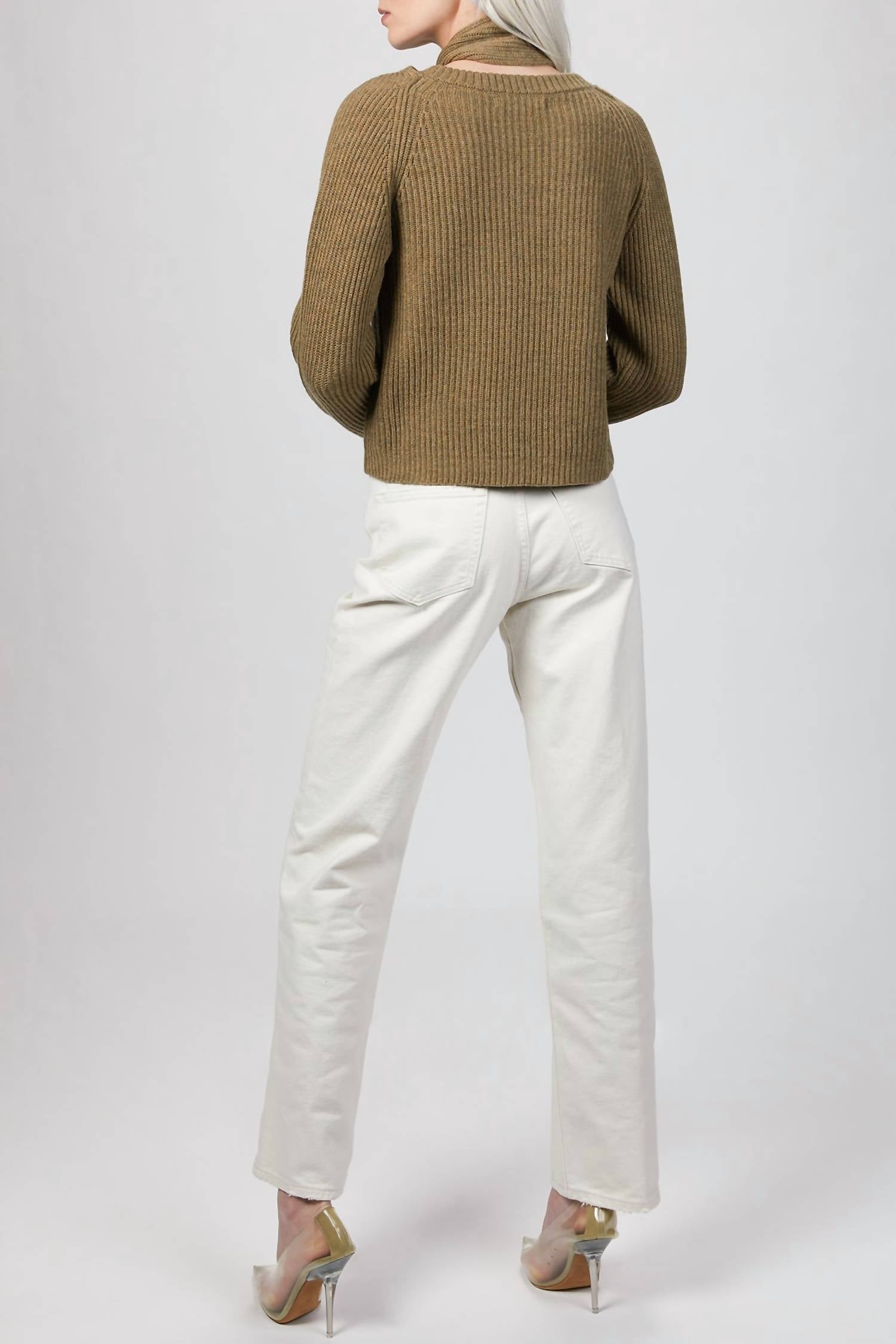 LOOP CHUNKY SWEATER