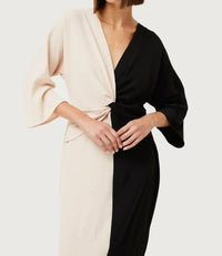 Compania Fantastica - Draped V-neck Midi Dress