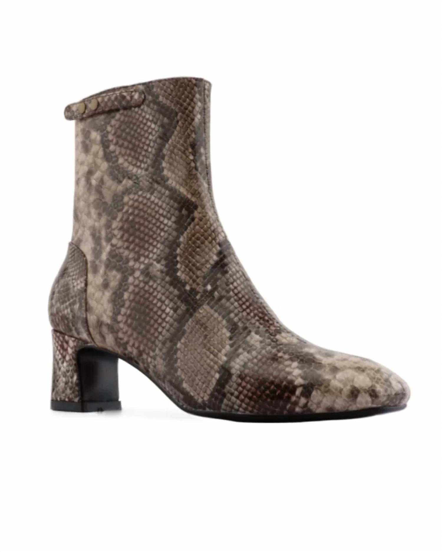 Gini & Albert - Women's Wyn Boots