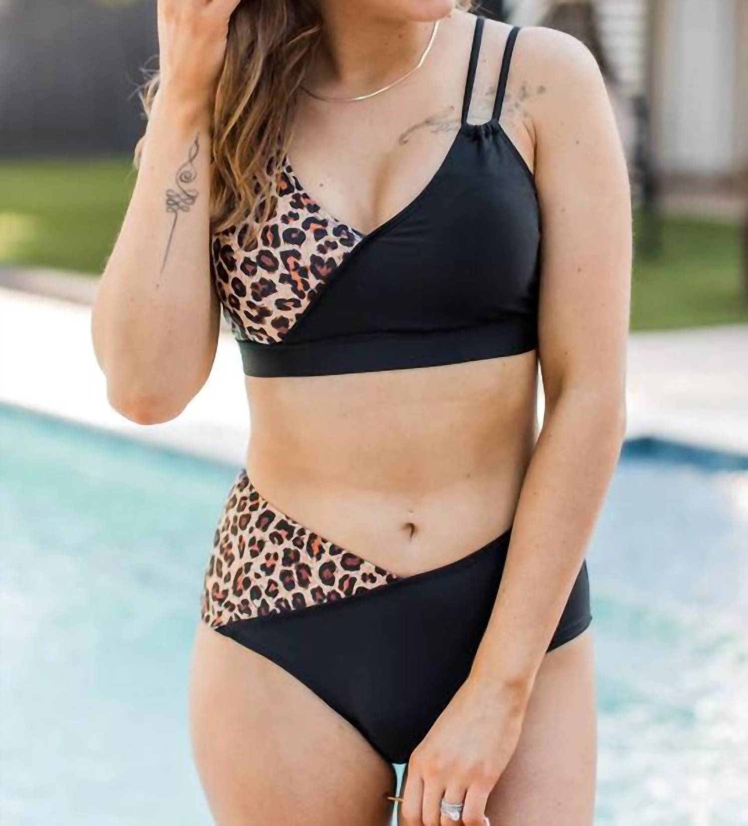 Capture The Coast Swim Top