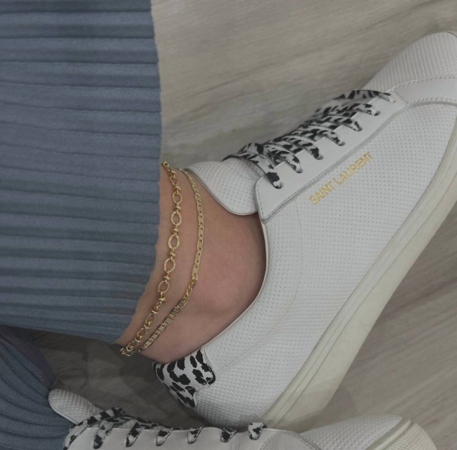 SAHIRA Women's Dana Anklet in gold - women's item - detail view