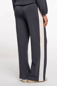 RINO & PELLE Avana Trouser in dark navy - women's pants - detail view
