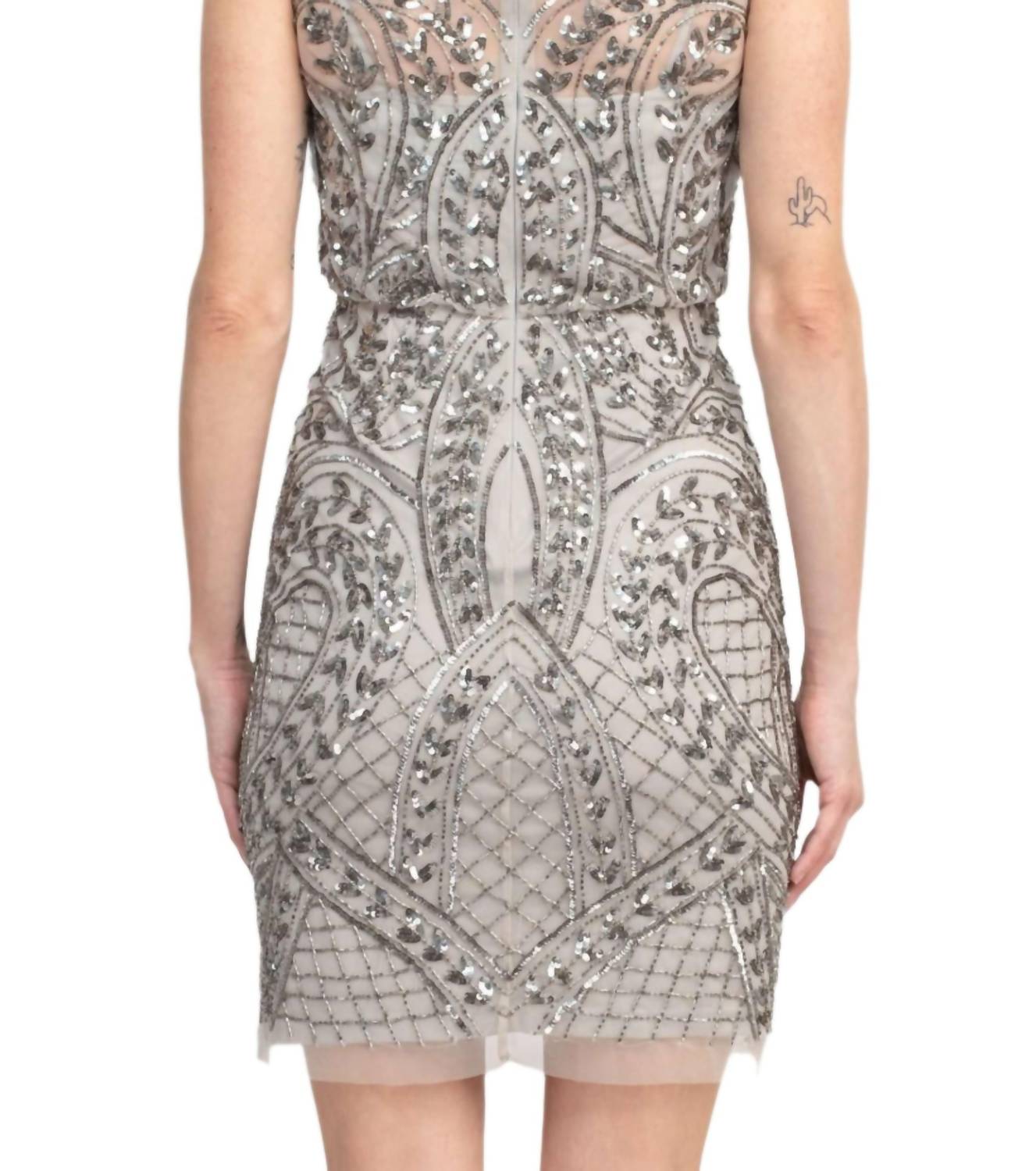 Adrianna Papell - Sleeveless Embellished Zipper Back Mesh Dress