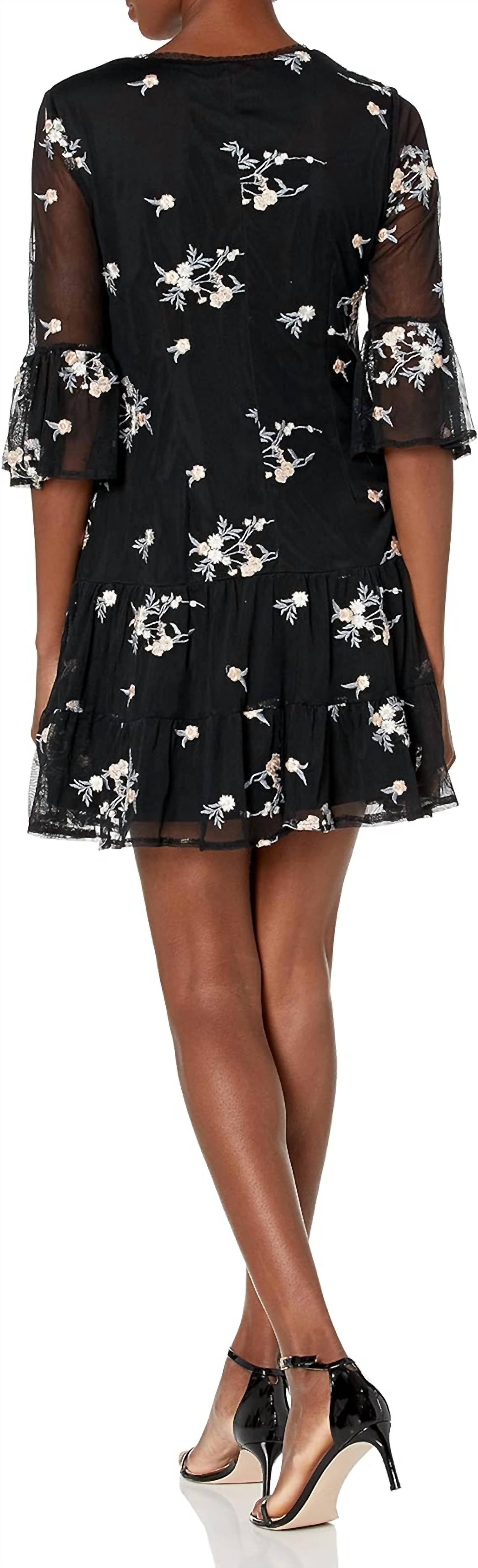 Adrianna Papell - V-neck Circular Flounce Embroidered Mesh Dress