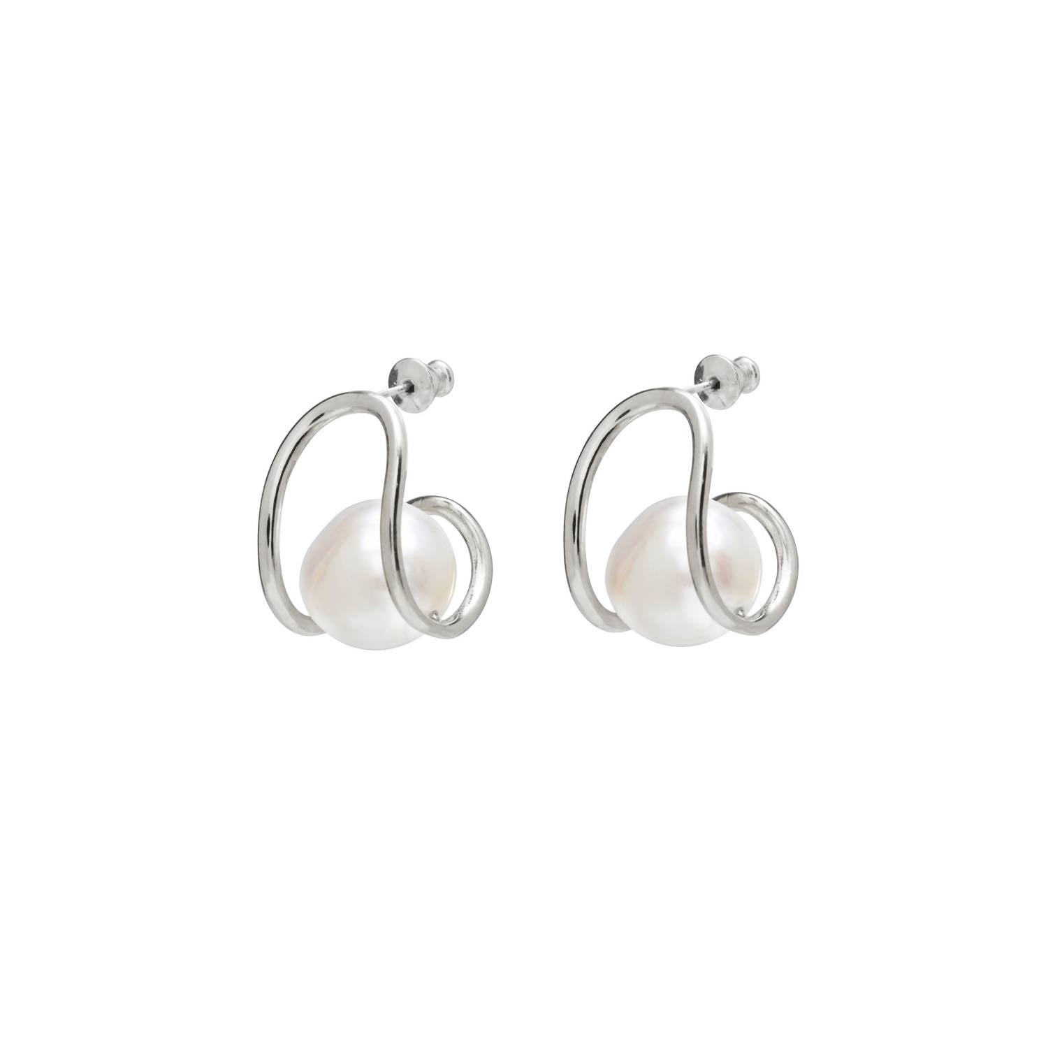 Lady Grey - Women's Pearl Swerve Earring