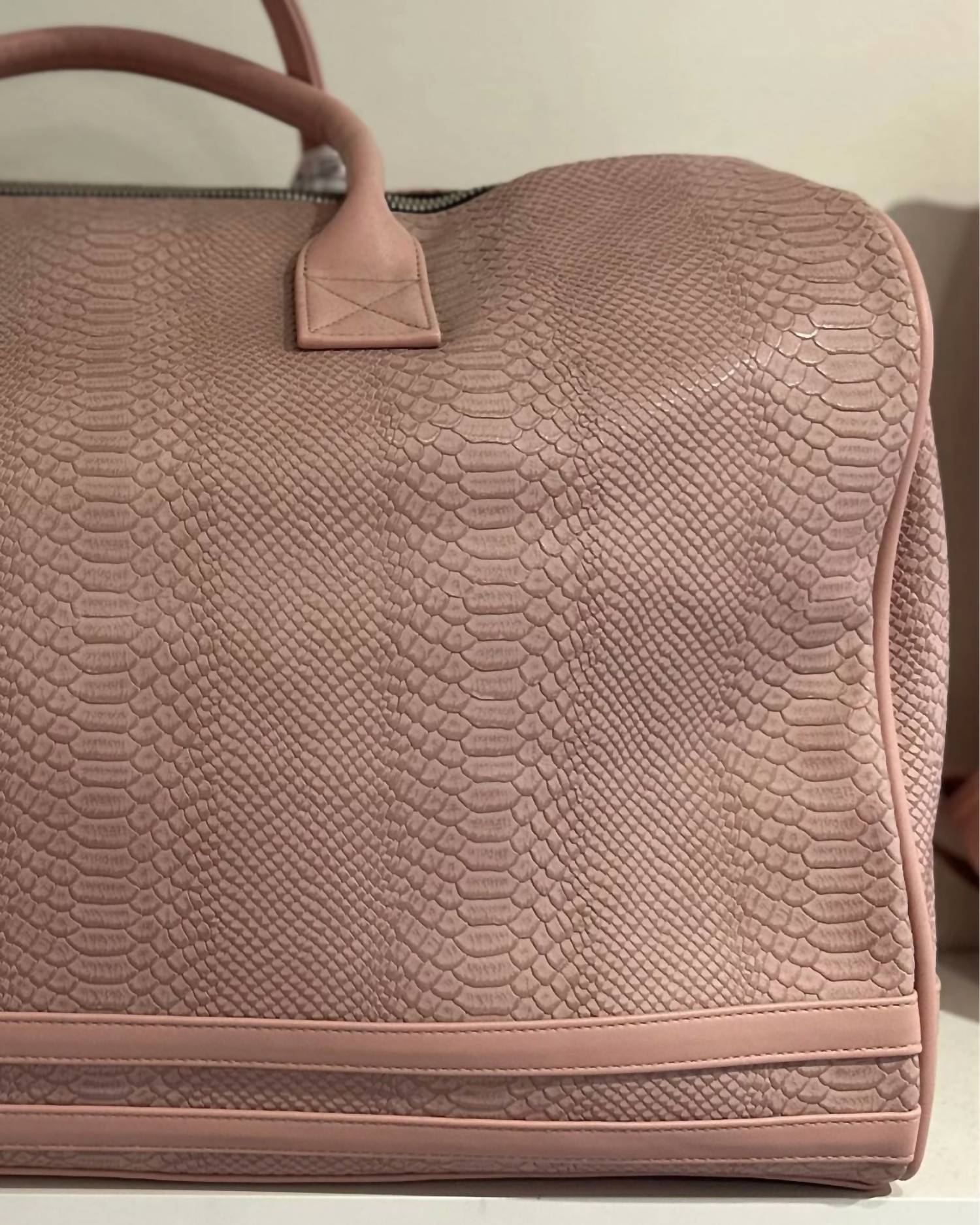 Tote & Carry - Women's Apollo Duffle Bag