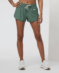 Vuori - Clementine Mid Rise Short