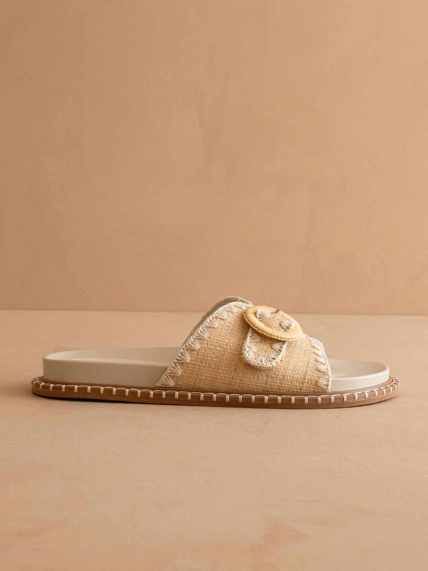 Oasis Society - Women's The Sunnie Buckle Slide Slippers