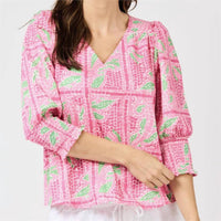 Mary Square - Ashlyn Trellis Tiles Top