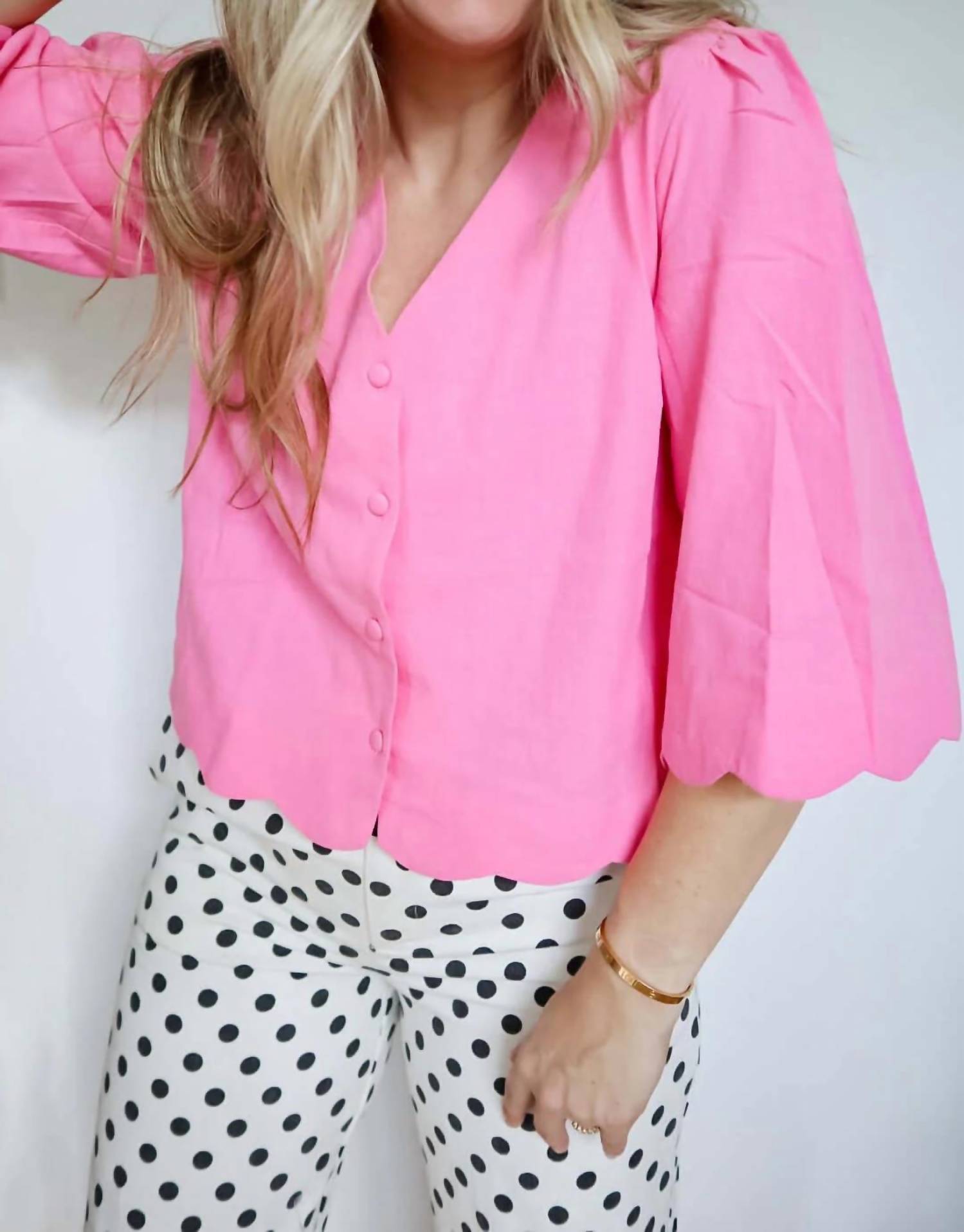 Anniewear - Harper Scalloped Hem Cotton Blouse