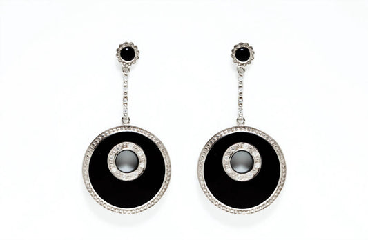 Avenue Chic - Women's Love Earrings