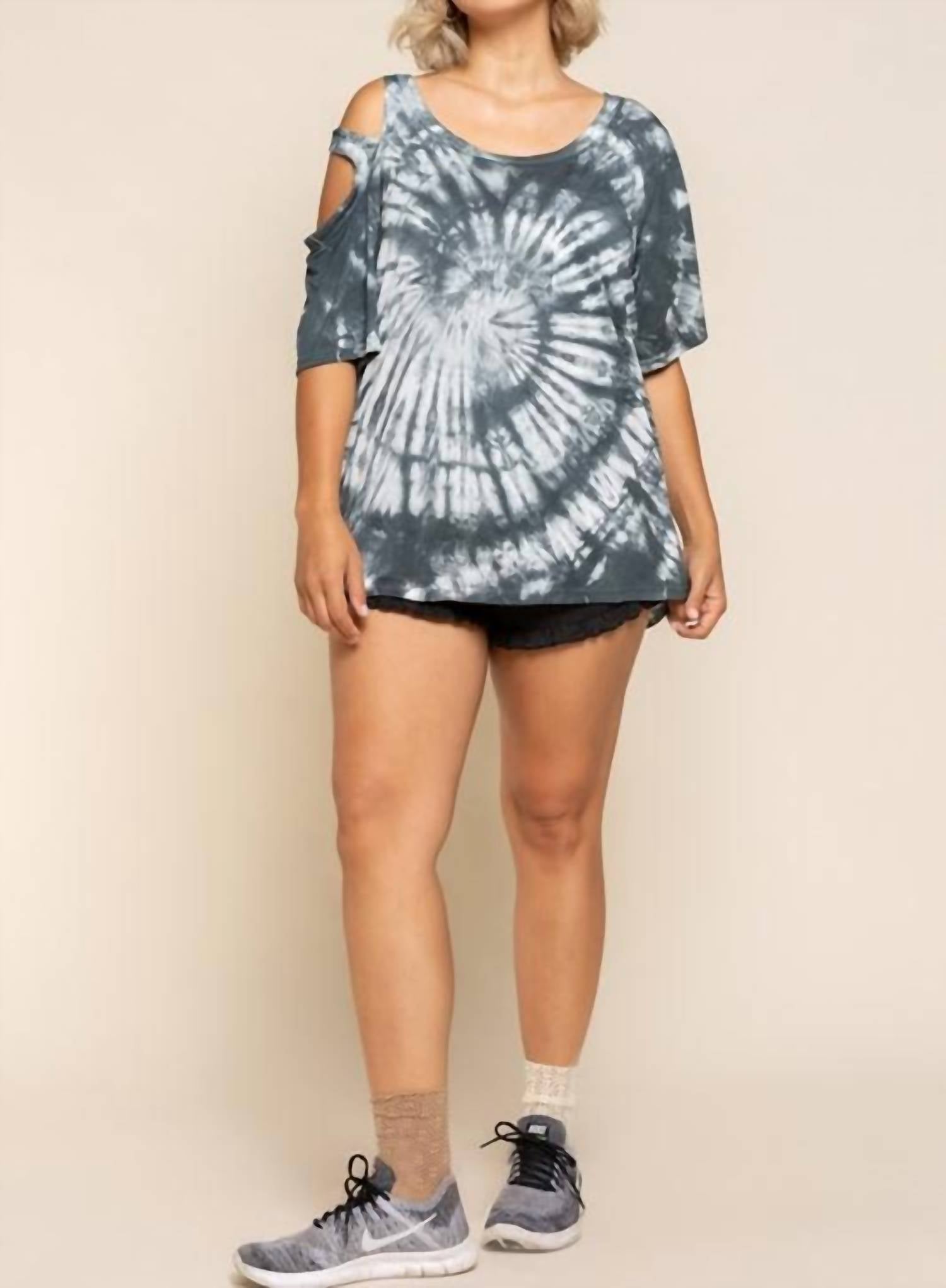POL Splashes In Color Top in color top in galaxy black - women's shirt - view 4
