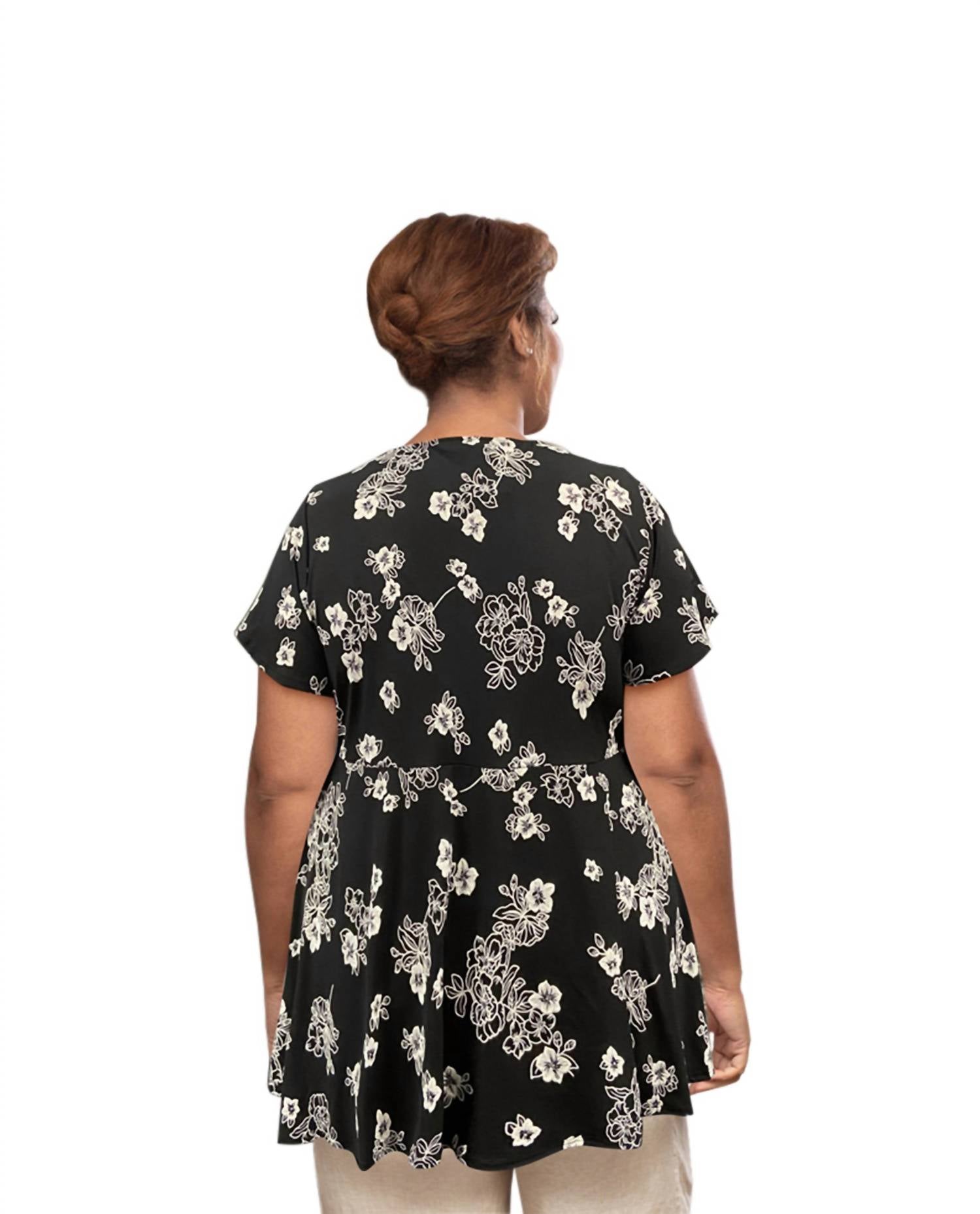 On The Plus Side - Printed Short Sleeve Baby Doll Top - Plus