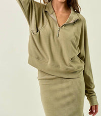 Doe And Rae - Stripe Textured Half Zip Top