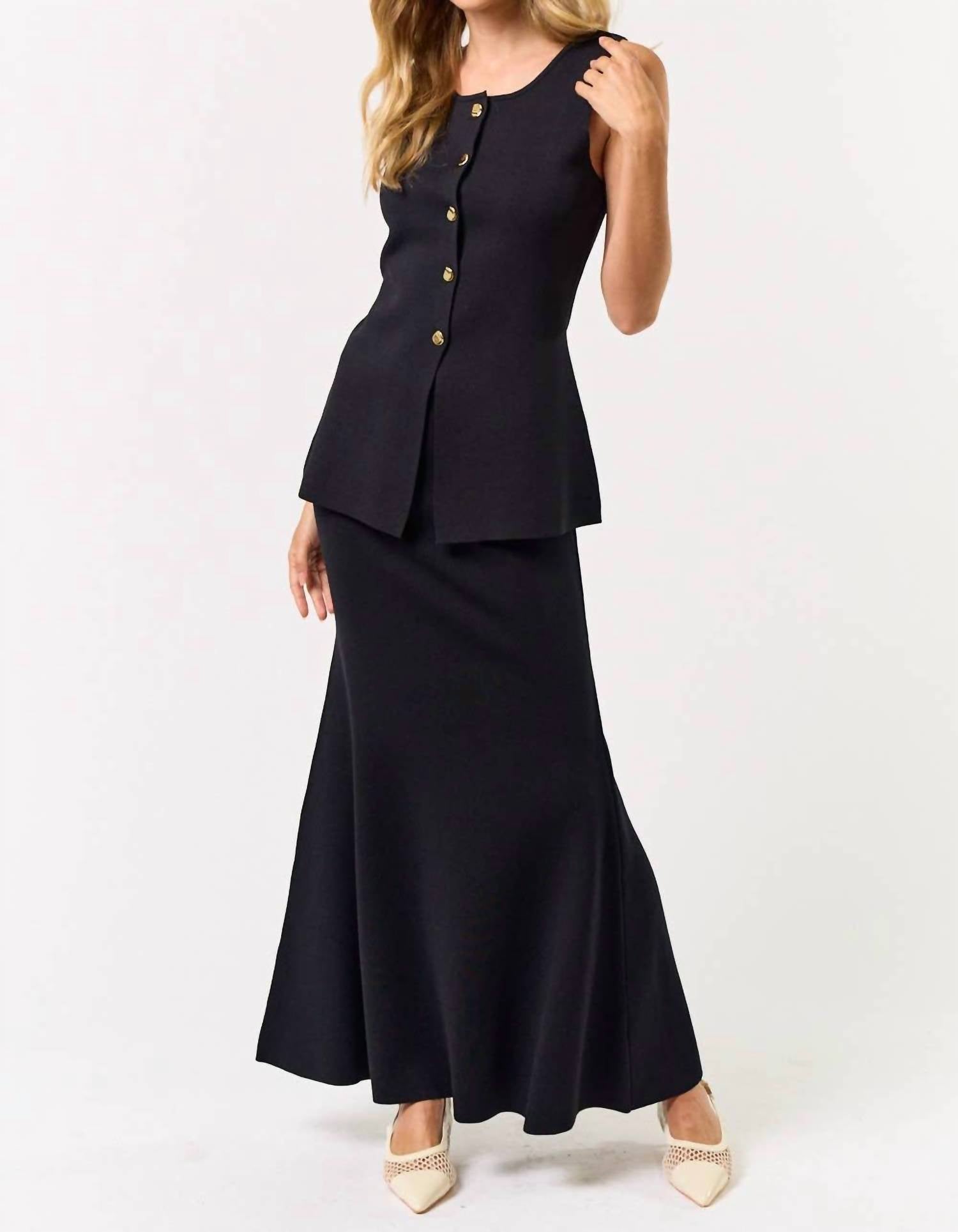 Lalavon - Lara Sleeveless Button Down Top
