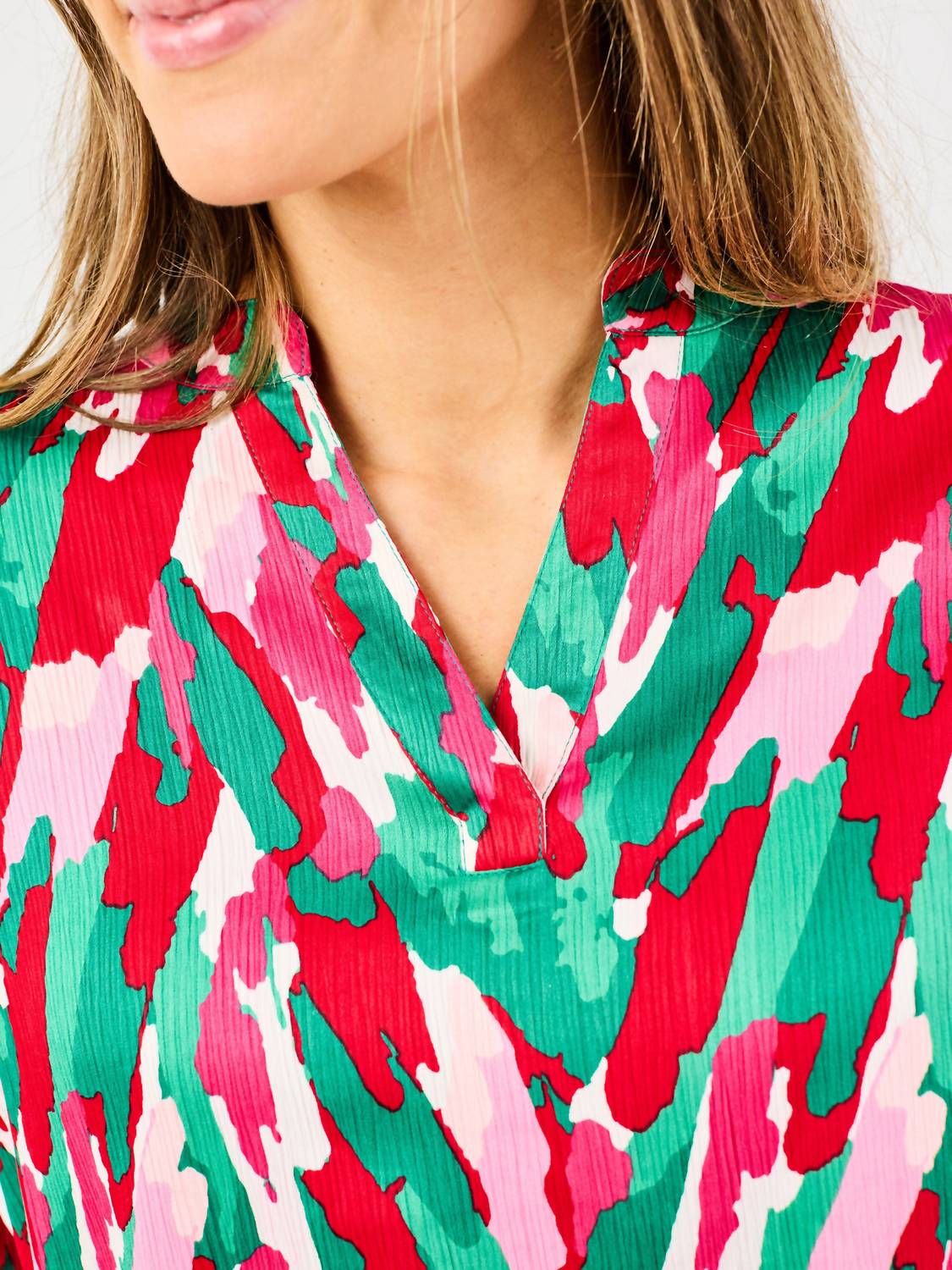 Mary Square Tamyrn Chic Top in pink with a twist - women's blouse - detail view