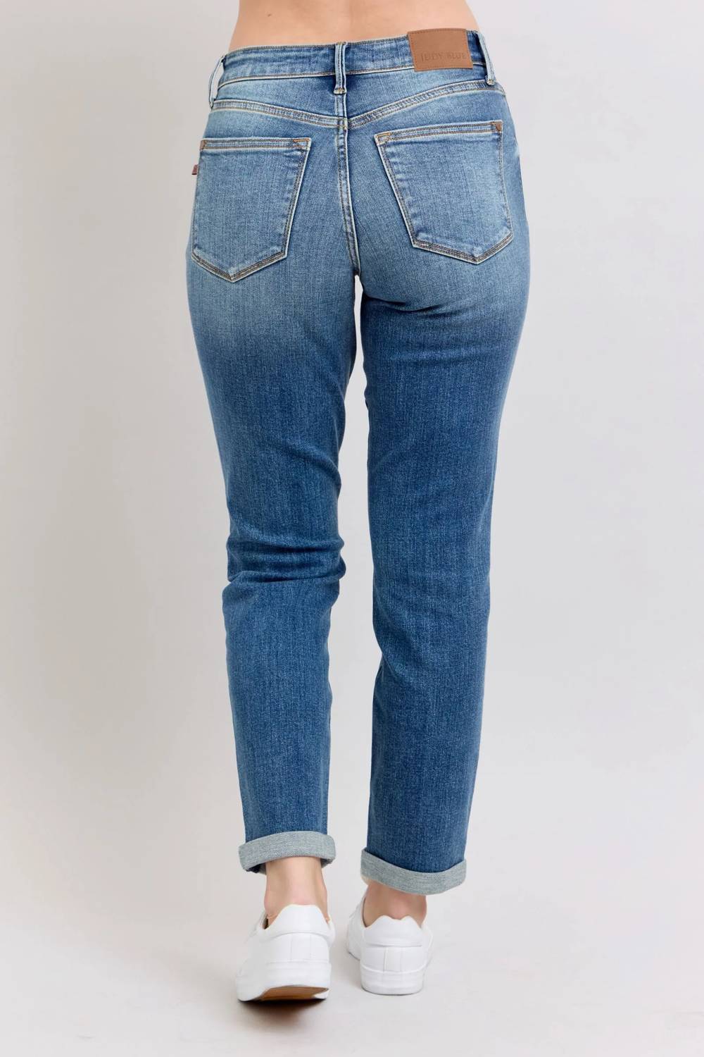 Judy Blue - Women's Isabella Midrise Vintage Wash Boyfriend Jean