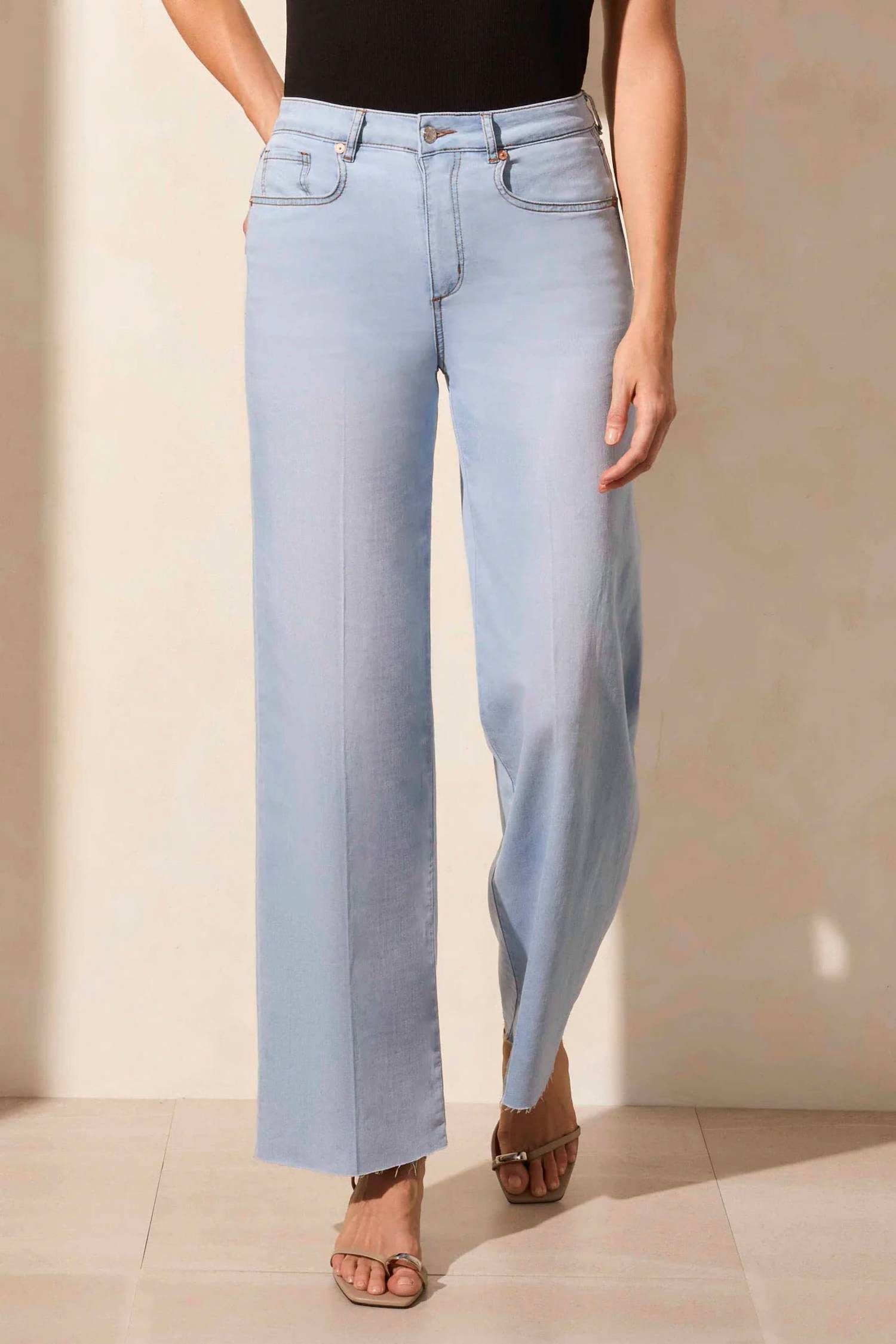 Tribal - Brooke Hugging Jeans