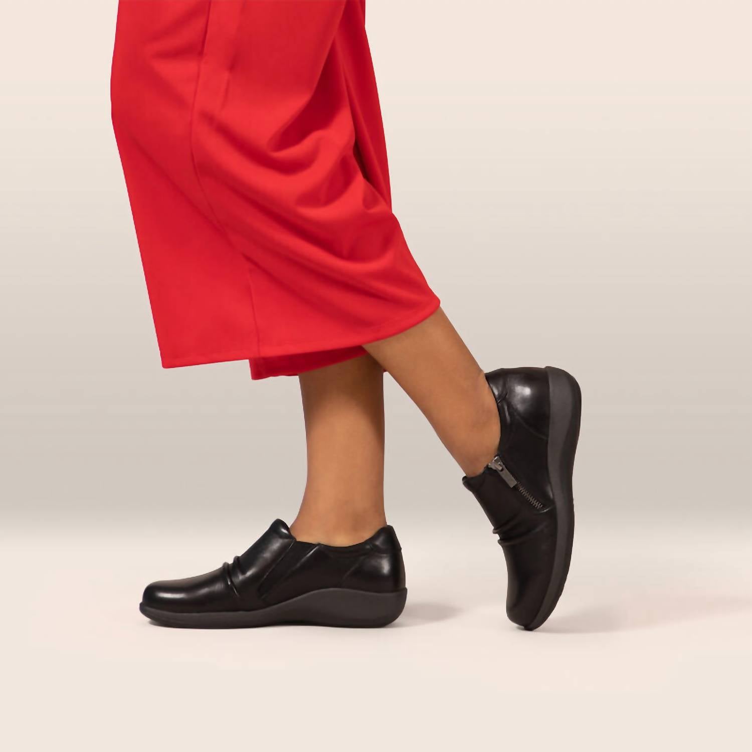 Aetrex - Women's Katie Side Zip Slip-on Loafer