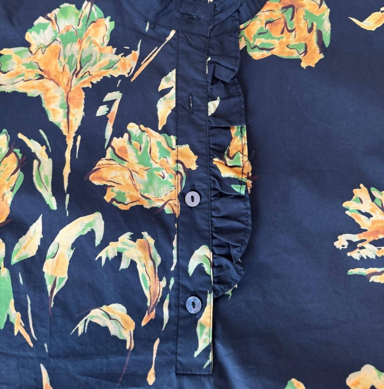 Entro - Charming Floral Top
