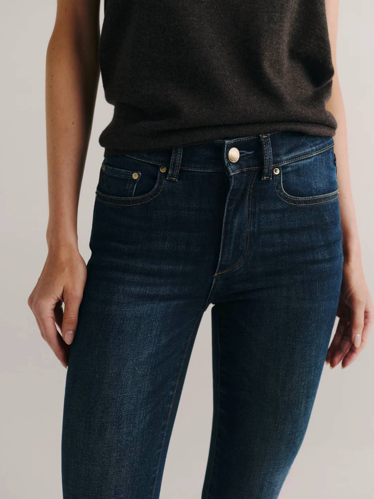 Dl1961 - Women'S - Mara Mid Rise Straight Leg Ankle Jean