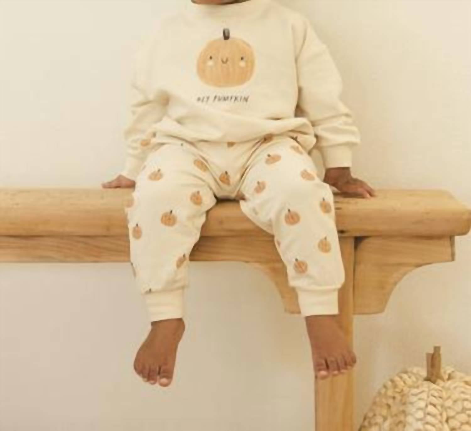 Quincy Mae Relaxed Fleece Sweatshirt Set in pumpkin - item - detail view