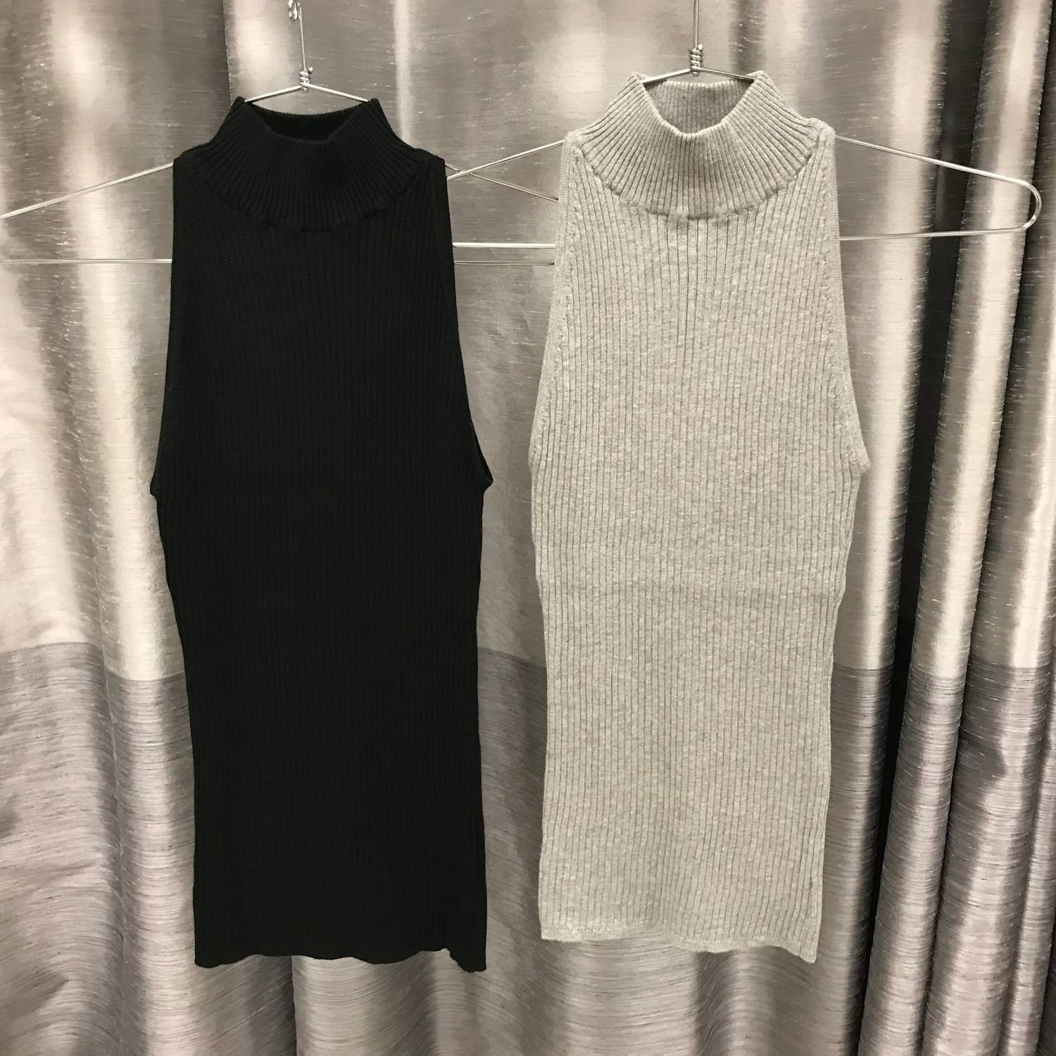 Autumn Cashmere - Women's Rib Mock Neck Halter Sweater