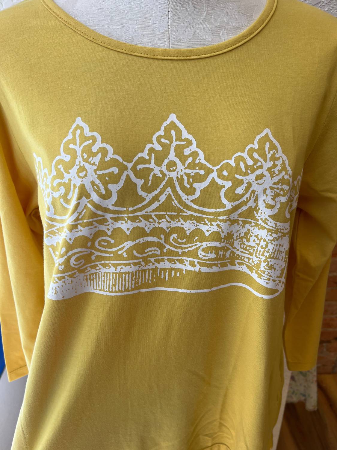 Flutter - Women's Crown Tee