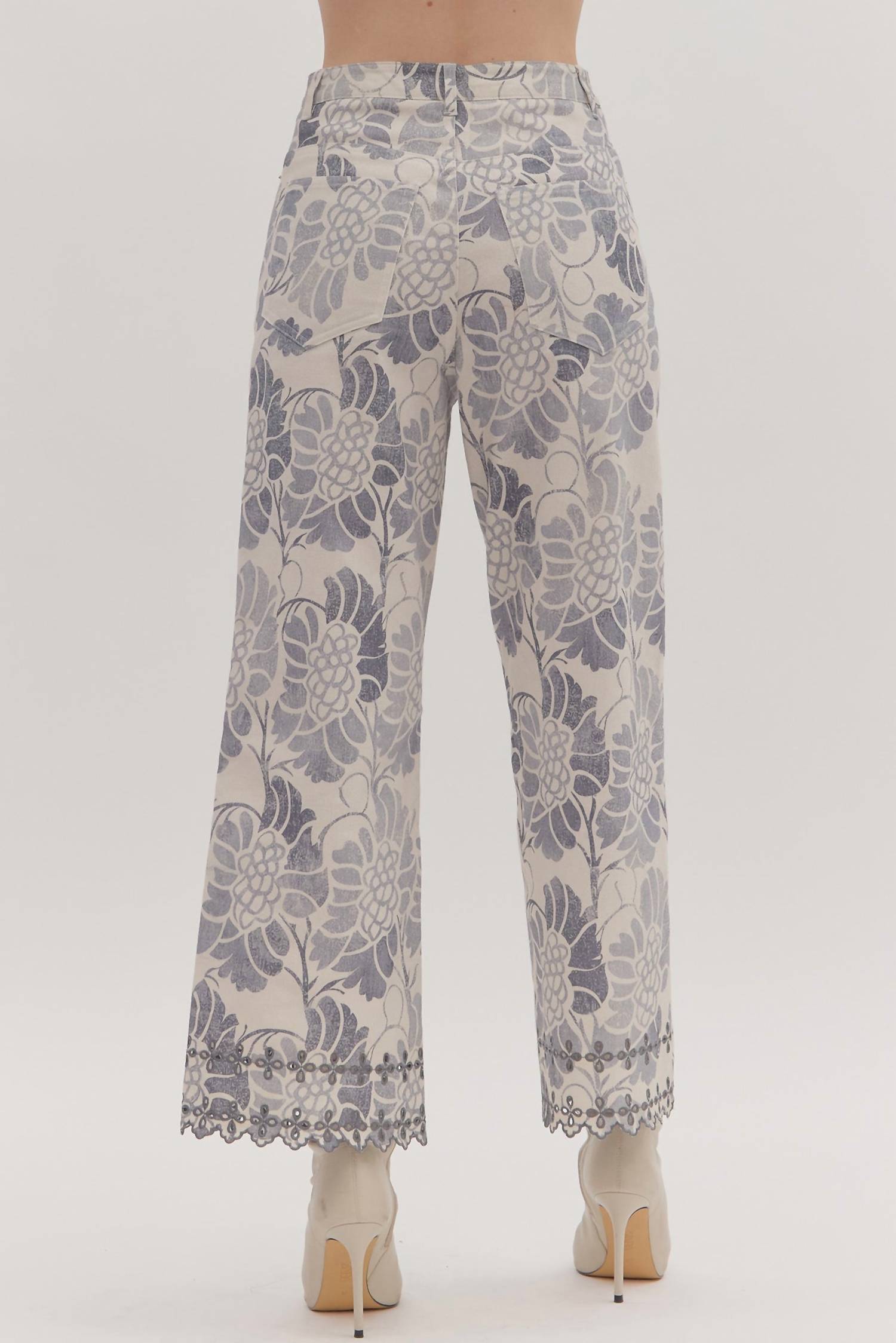 Entro - Floral Scalloped Eyelet Hem Pants