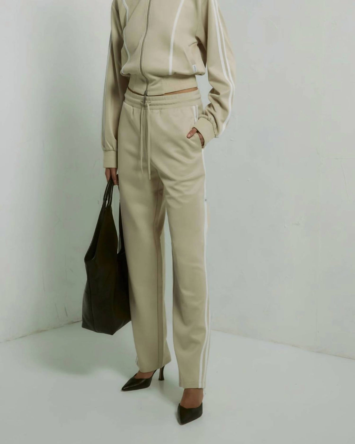 Viktoria & Woods - Kinetic Straight Leg Pant